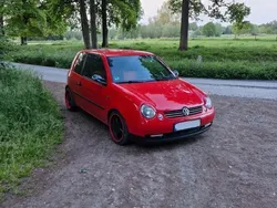 Rot Gebraucht 1999 VW Lupo Basis Kleinwagen | 1.500 € (Fairer Preis)