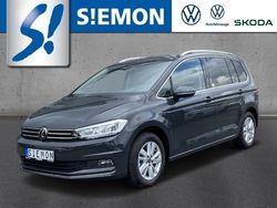 Grau Gebraucht 2024 VW Touran Highline Van / Kleinbus | 41.930 €