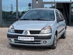 Silber Gebraucht 2003 Renault Clio II Limousine | 2.990 € (Teuer)