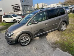 Grau Gebraucht 2009 VW Touran Cross Van / Kleinbus | 5.480 € (Superpreis)