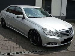 Silber Gebraucht 2009 Mercedes E250 Elegance Limousine | 5.500 € (Guter Preis)