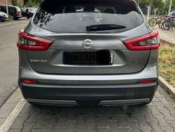 Grau Gebraucht 2018 Nissan Qashqai Acenta SUV | 13.899 € (Fairer Preis)