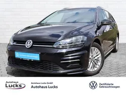Schwarz (deep black perleffekt) Gebraucht 2018 VW Golf VII R-line Kombi | 15.919 € (Fairer Preis)