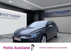 Grau Gebraucht 2021 VW Golf VIII GTE Limousine | 21.443 € (Superpreis)