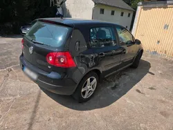 Schwarz Gebraucht 2007 VW Golf V Kleinwagen | 2.950 € (Fairer Preis)