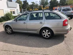 Braun Gebraucht 2009 Skoda Octavia Kombi | 1.750 € (Superpreis)