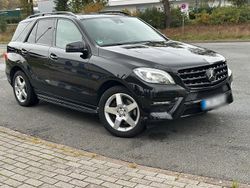 Schwarz Gebraucht 2014 Mercedes ML350 AMG line SUV | 16.500 € (Superpreis)