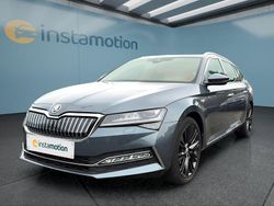 Grau Gebraucht 2021 Skoda Superb Kombi | 23.099 € (Etwas zu teuer)