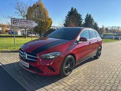 Rot Gebraucht 2019 Mercedes B220 Van / Kleinbus | 19.990 € (Fairer Preis)