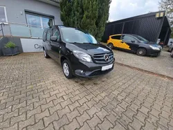Schwarz Gebraucht 2018 Mercedes Citan 111 Van / Kleinbus | 12.990 € (Teuer)