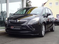 Schwarz Gebraucht 2016 Opel Zafira Tourer Edition Van / Kleinbus | 10.200 € (Etwas zu teuer)