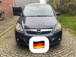 Grau Gebraucht 2007 Opel Zafira Limousine | 1.999 € (Guter Preis)