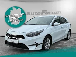 (wd) casa white s Gebraucht 2024 Kia Ceed Vision Limousine | 19.970 €