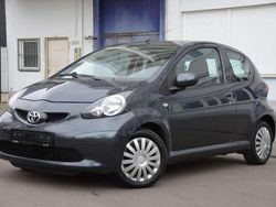 Grau Gebraucht 2006 Toyota Aygo Cool Kleinwagen | 2.500 € (Fairer Preis)