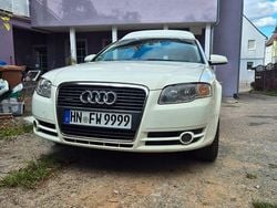 Weiß Gebraucht 2005 Audi A4 Kombi | 2.950 € (Fairer Preis)