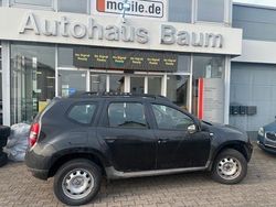 Perlmuttschwarz Gebraucht 2014 Dacia Duster Lauréate SUV | 6.300 € (Fairer Preis)