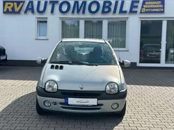 Silber Gebraucht 2007 Renault Twingo Elysee Kleinwagen | 3.490 € (Teuer)