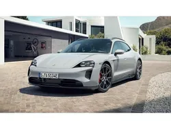 Kreide (weiss) Gebraucht 2022 Porsche Taycan Limousine | 80.500 € (Etwas zu teuer)