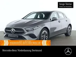 Grau Gebraucht 2024 Mercedes A200 Advanced Limousine | 30.990 € (Fairer Preis)