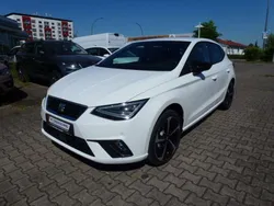 Weiß Neu 2024 Seat Ibiza FR Limousine | 29.980 €