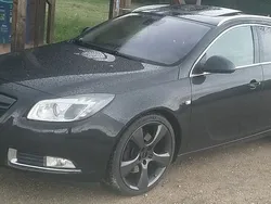Schwarz Gebraucht 2009 Opel Insignia Kombi | 3.700 € (Etwas zu teuer)
