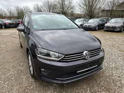 Grau Gebraucht 2015 VW Golf Sportsvan LOUNGE Van / Kleinbus | 11.950 € (Fairer Preis)