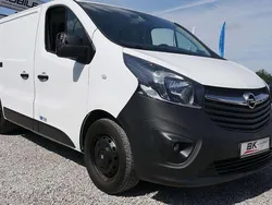 Atlatisweiss Gebraucht 2019 Opel Vivaro Van | 9.990 €