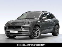 Grau Gebraucht 2024 Porsche Macan SUV | 76.900 € (Fairer Preis)