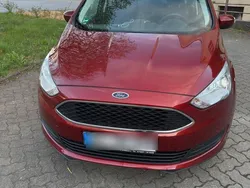 Rot Gebraucht 2018 Ford Grand C-Max Van / Kleinbus | 8.400 € (Superpreis)