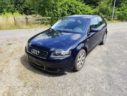 Blau Gebraucht 2004 Audi A3 Ambiente Limousine | 4.899 € (Fairer Preis)