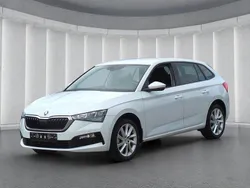 Weiss Gebraucht 2024 Skoda Scala Style Kleinwagen | 22.849 € (Fairer Preis)