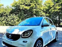 Weiß Gebraucht 2015 Smart ForFour Passion Kleinwagen | 7.799 € (Fairer Preis)