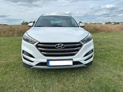 Weiß Gebraucht 2016 Hyundai Tucson Style SUV | 11.500 € (Superpreis)