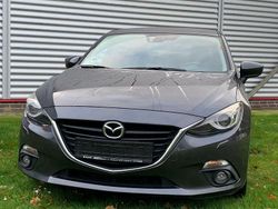 Grau Gebraucht 2016 Mazda 3 Nakama Limousine | 13.400 € (Fairer Preis)