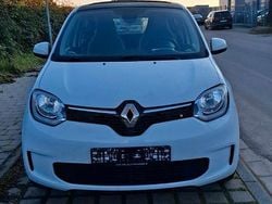 Weiß Gebraucht 2022 Renault Twingo Urban Night Kleinwagen | 11.800 € (Guter Preis)