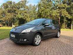 Grau Gebraucht 2010 Peugeot 5008 Van / Kleinbus | 7.499 € (Etwas zu teuer)