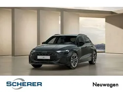 Grau Neu 2025 Audi A3 Sportback S-Line Limousine | 48.400 €