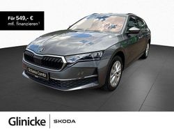 Graphitegrau metallic Neu 2025 Skoda Octavia Selection Kombi | 39.490 € (Etwas zu teuer)