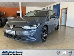 Grau Gebraucht 2021 VW Golf VIII Life Limousine | 16.990 € (Guter Preis)