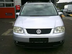 Reflexsilber metallic Gebraucht 2005 VW Touran Highline Van / Kleinbus | 1.990 € (Superpreis)