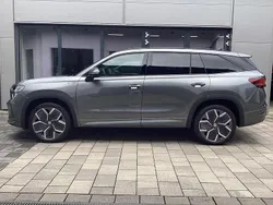 Graphitegrau metallic Neu 2025 Skoda Kodiaq SportLine SUV | 51.950 € (Fairer Preis)