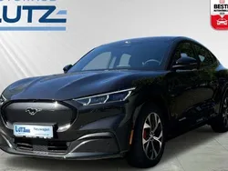 Grau Gebraucht 2022 Ford Mustang Mach-E Extended Range SUV | 45.990 € (Fairer Preis)