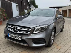 Grau Gebraucht 2019 Mercedes GLA250 AMG line SUV | 27.900 € (Fairer Preis)