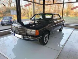 Blau Gebraucht 1982 Mercedes 230 Coupé | 10.990 €