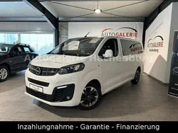 Weiß Gebraucht 2020 Opel Zafira Life Van | 28.490 € (Guter Preis)