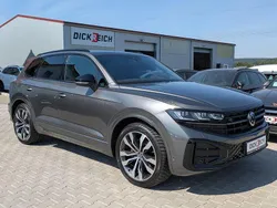 Grau Gebraucht 2025 VW Touareg Comfortline SUV | 73.950 € (Teuer)