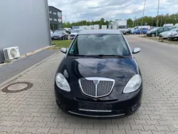 Schwarz Gebraucht 2009 Lancia Ypsilon Kleinwagen | 3.000 € (Fairer Preis)