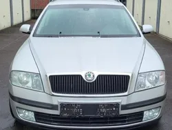 Silber Gebraucht 2005 Skoda Octavia Kombi | 1.800 € (Fairer Preis)