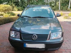 Grau Gebraucht 2001 VW Bora Sport Limousine | 2.300 € (Fairer Preis)