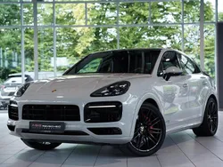 Grau Gebraucht 2021 Porsche Cayenne SUV | 94.900 € (Fairer Preis)